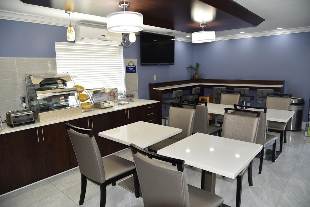 Days Inn By Wyndham Goose Creek North Charleston Dış mekan fotoğraf