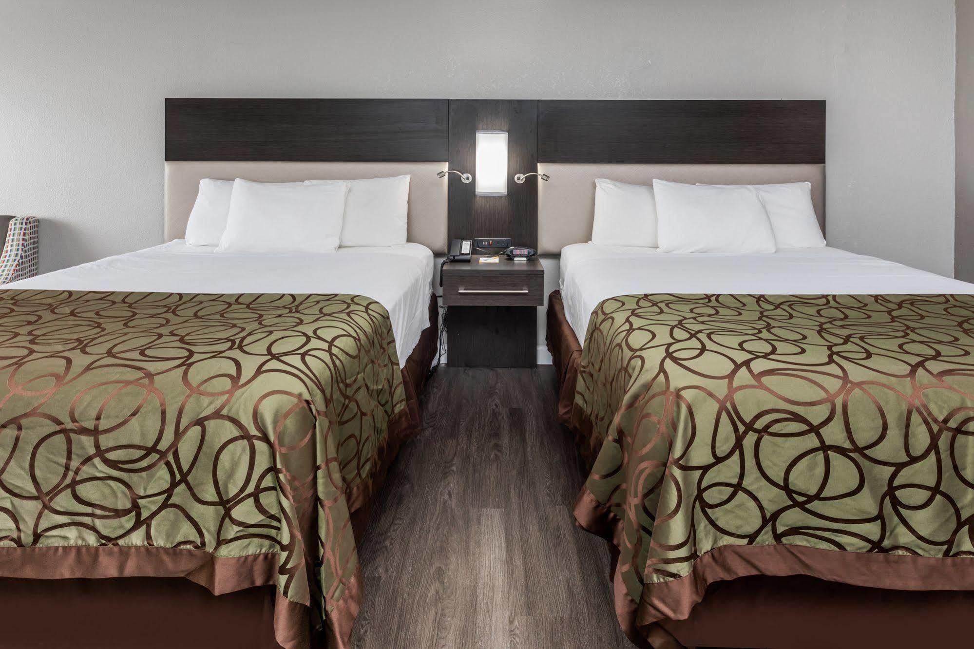 Days Inn By Wyndham Goose Creek North Charleston Dış mekan fotoğraf